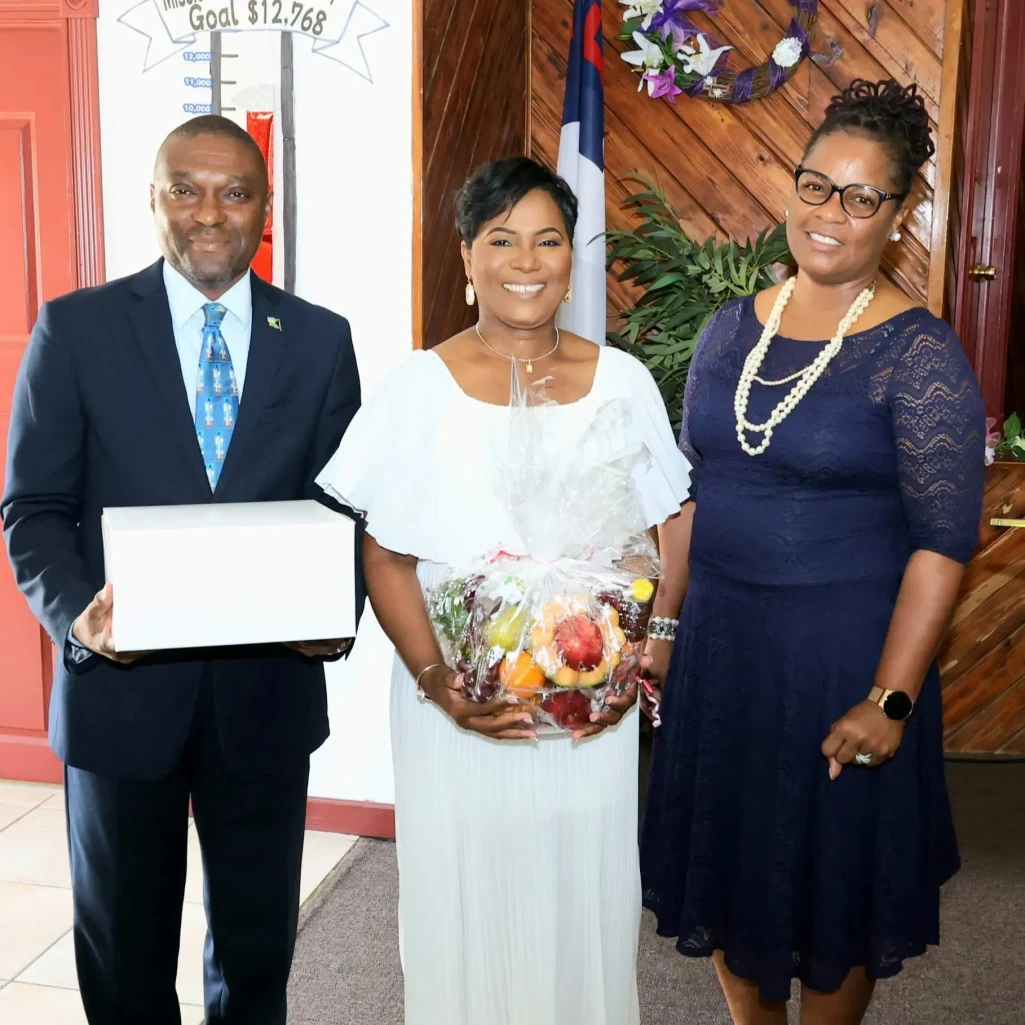 Tabernacle Baptist Church, congratulated by Minister Moxey for its work in the community Tabernacle Baptist Church, congratulated by Minister Moxey for its work in the community