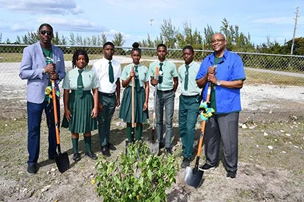 Ministers underscore environmental awareness and conservation values to students in Andros on World Wetlands Day