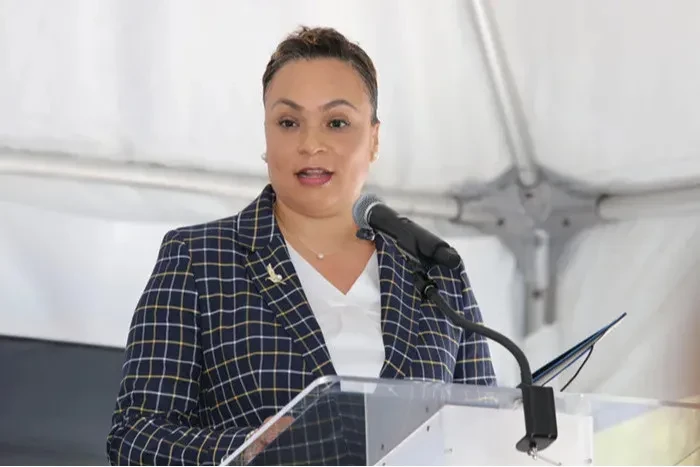 PM Davis: New Solar Power PPA is ‘a bold step forward’