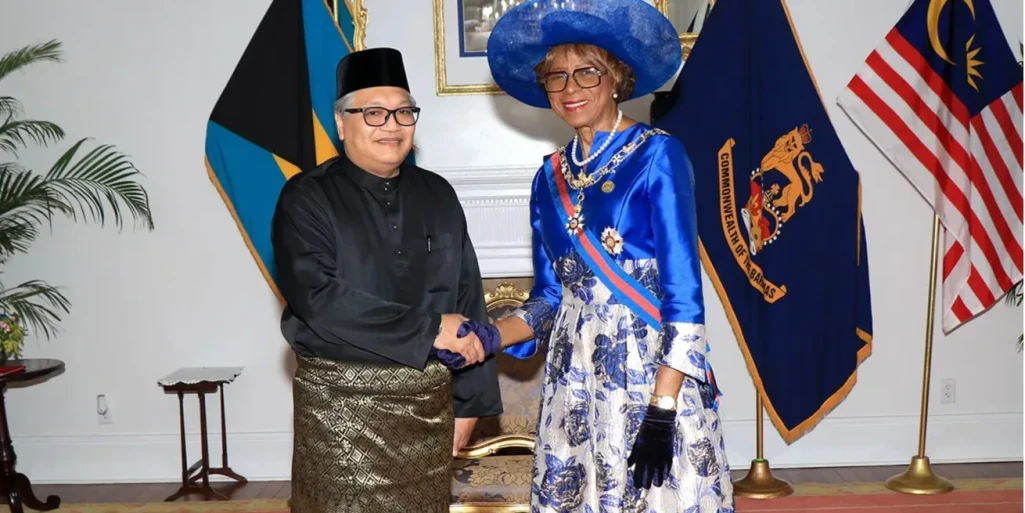 (BIS Photos/Letisha Henderson)