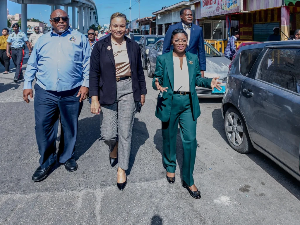 Energy Minister has walkthrough of Potter's Cay Dock with view to bring electricity to vendors