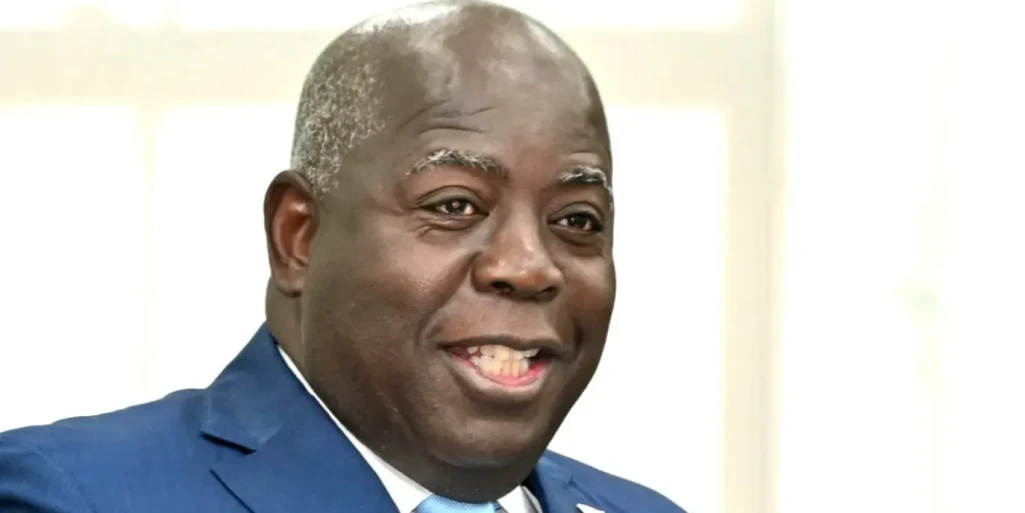 Presenting on Bill to prevent 'exploitative mining' - Prime Minister says a new Department of Mining will be established Presenting on Bill to prevent 'exploitative mining' - Prime Minister says a new Department of Mining will be established