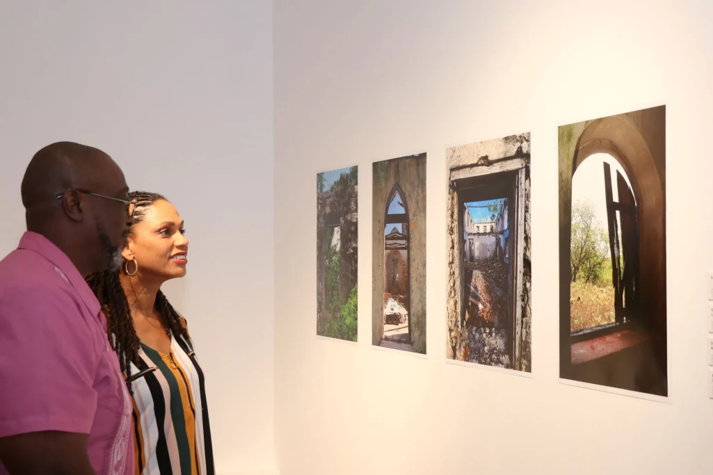 Award-Winning BIS Officer Featured in National Art Gallery Project Space Solo Exhibition Award-Winning BIS Officer Featured in National Art Gallery Project Space Solo Exhibition