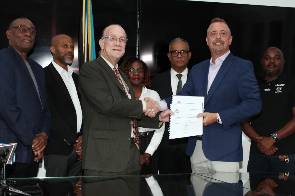 Ministry of Health and Wellness signs contract for procurement of 31 vehicles Ministry of Health and Wellness signs contract for procurement of 31 vehicles