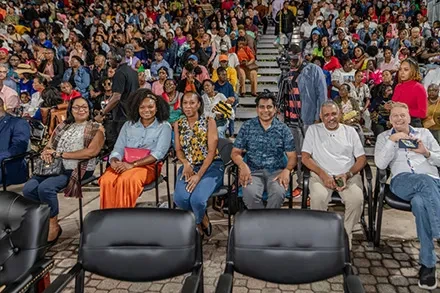 MOYSC sets the Yuletide Season in motion with its National Christmas Tree Lighting Ceremony in Rawson Square