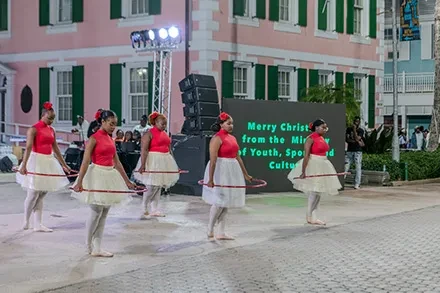MOYSC sets the Yuletide Season in motion with its National Christmas Tree Lighting Ceremony in Rawson Square
