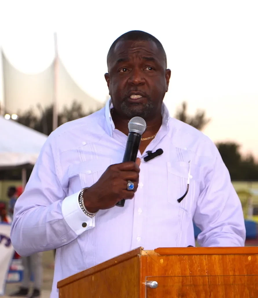 Minister Mario Bowleg