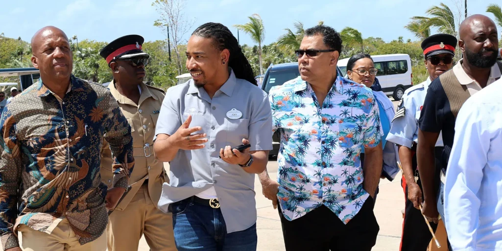 Minister of Immigration and National Insurance makes visit to Eleuthera