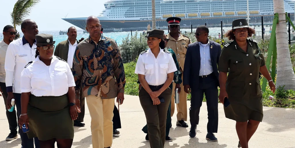 Minister of Immigration and National Insurance makes visit to Eleuthera