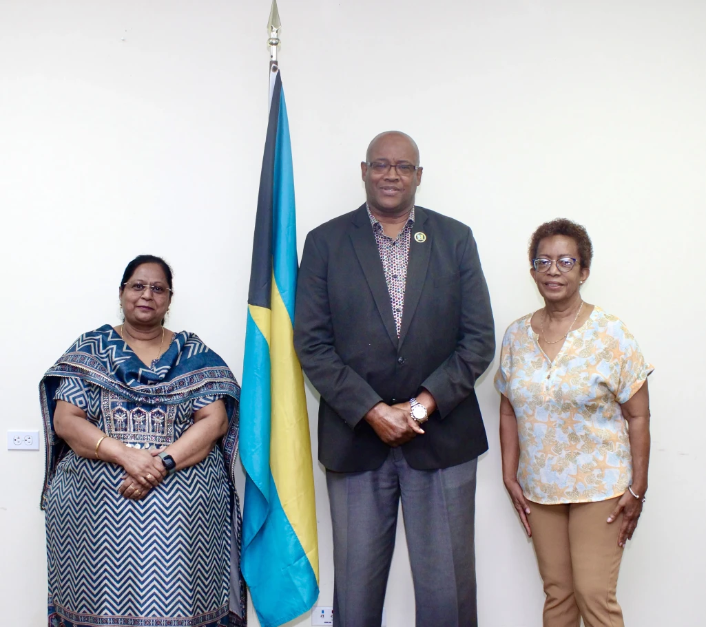 Caribbean Public Health Agency (CARPHA) pays Courtesy Call on Environment Minister Caribbean Public Health Agency (CARPHA) pays Courtesy Call on Environment Minister