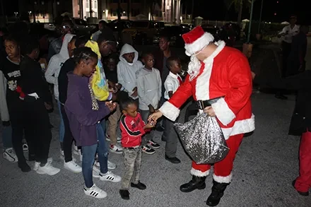 Christmas Tree Lighting - Grand Bahama